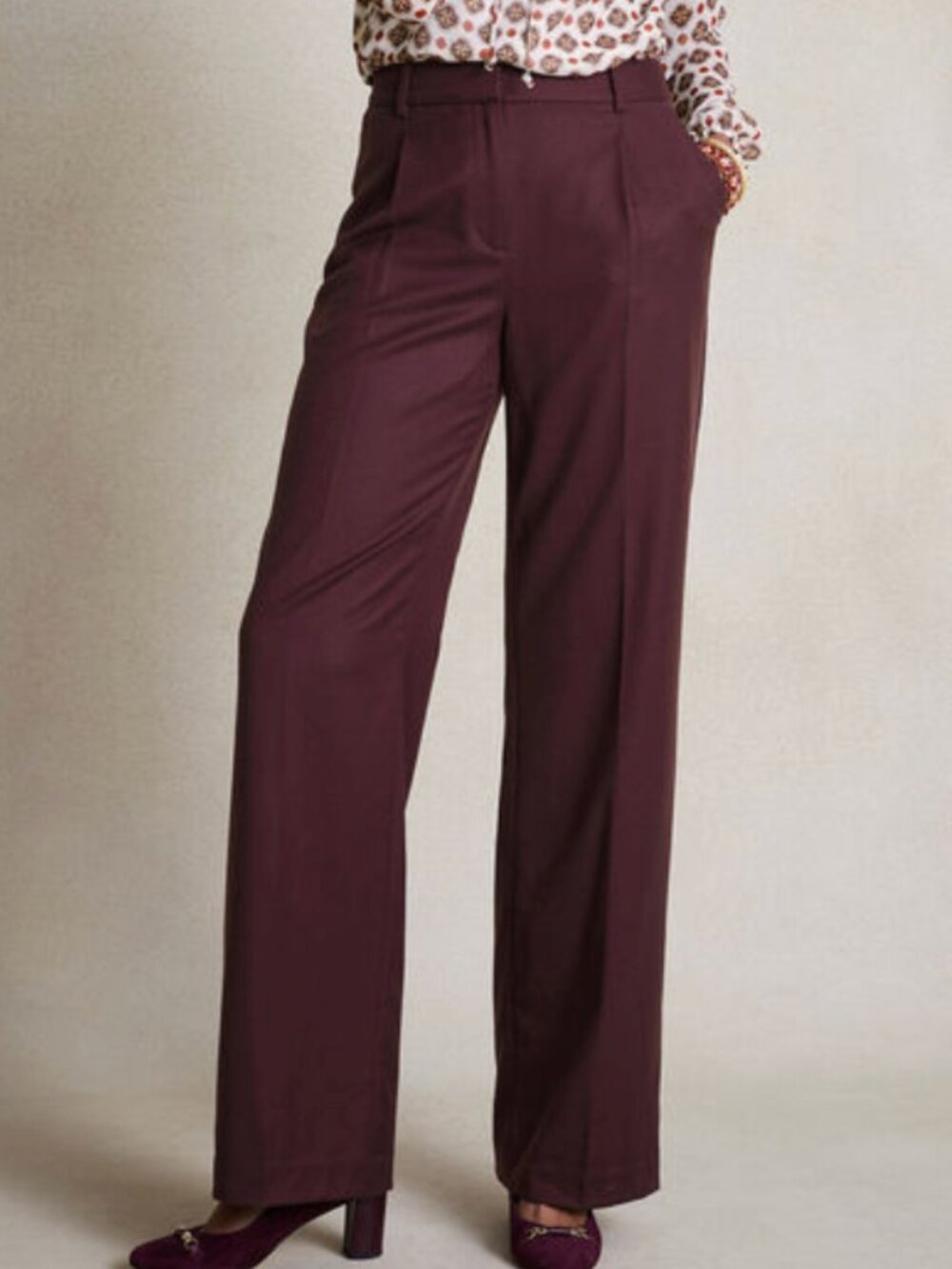 NWT Talbots Luxe Italian Stretch Flannel Wide Leg Trouser Pants; Burgundy; Sz: 4